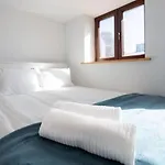 Chic Loft With Garden, Sleeps 4 Lägenhet Oporto