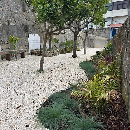 Apartmán Chic Loft With Garden, Sleeps 4 *