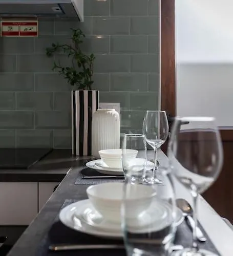 Διαμέρισμα Chic Loft With Garden, Sleeps 4