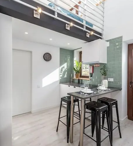 Chic Loft With Garden, Sleeps 4 Διαμέρισμα Πόρτο