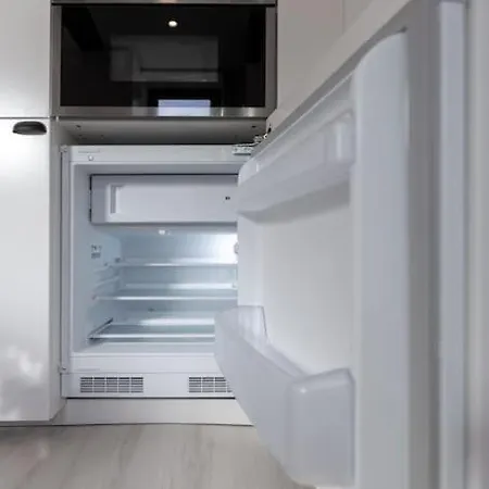 Chic Loft With Garden, Sleeps 4