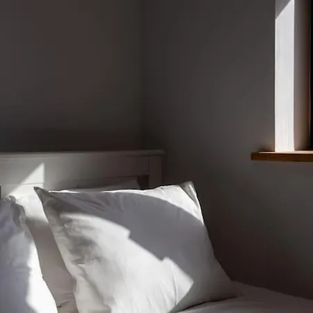 Apartment Chic Loft With Garden, Sleeps 4 Porto