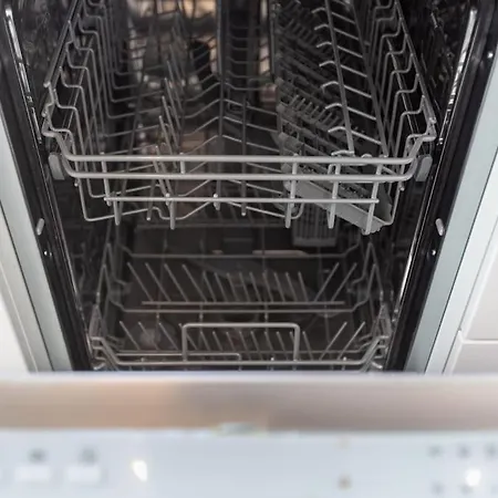 Chic Loft With Garden, Sleeps 4